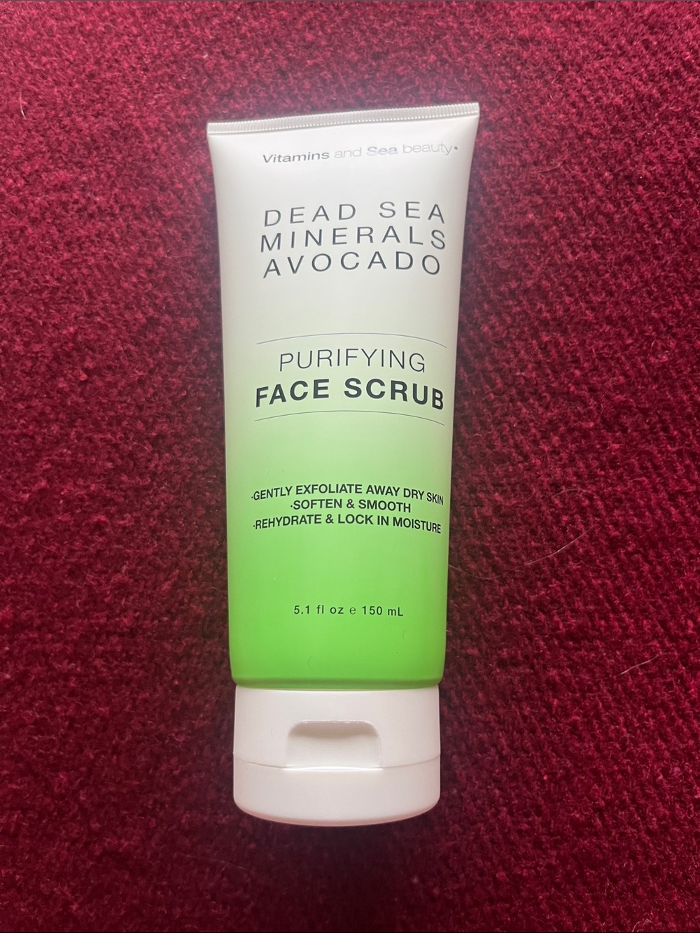 Vitamns & Sea Beauty Dead Sea Minerals Avocado Purifying Face Scrub NEW
